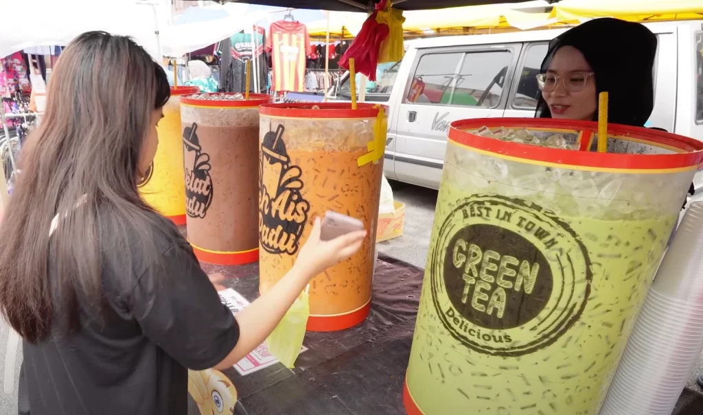 Drinks stall at a night market 