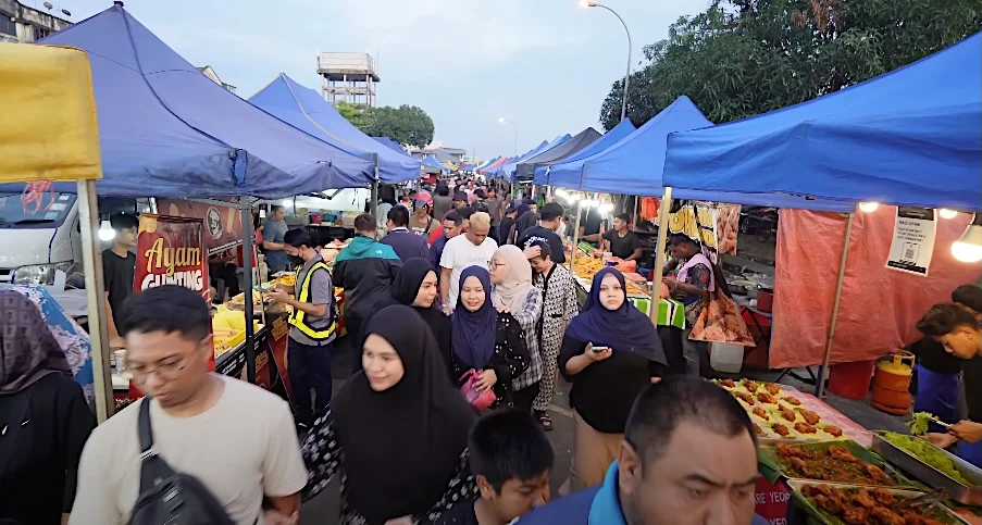 Crowd at night market