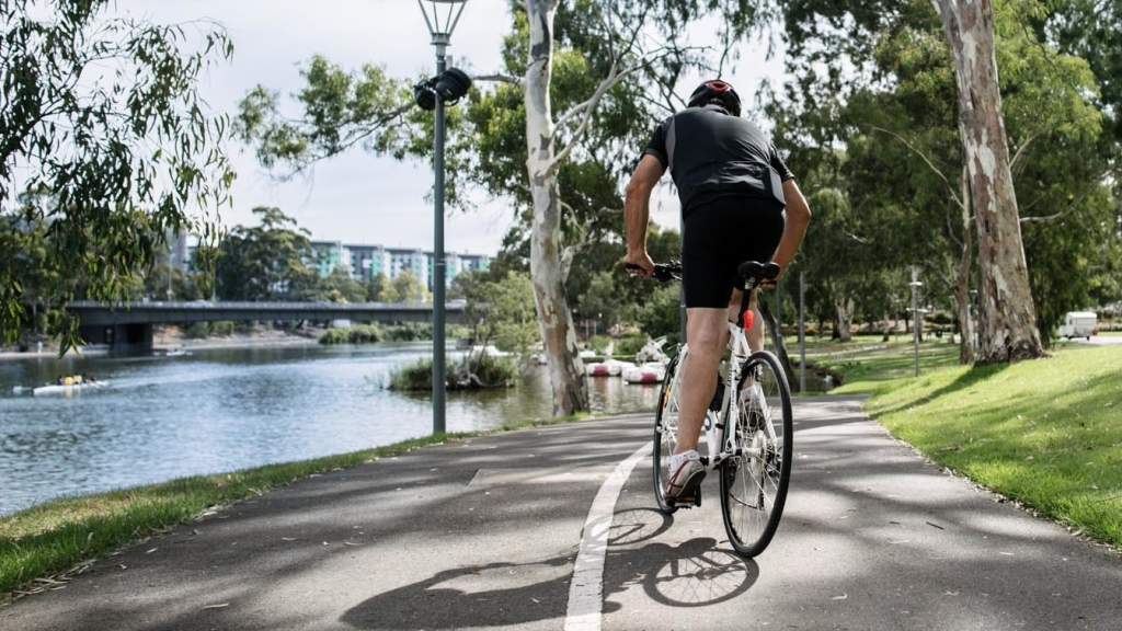 Parklands trail into the city - Adelaide