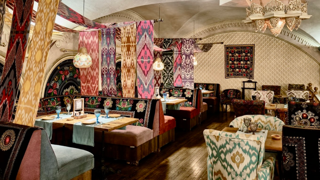 Classic Uzbekistan Restaurant Setting 