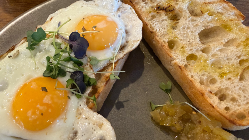 Fried eggs with Turkish Toast and relish