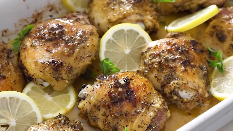 Chicken thighs in lemon and white wine