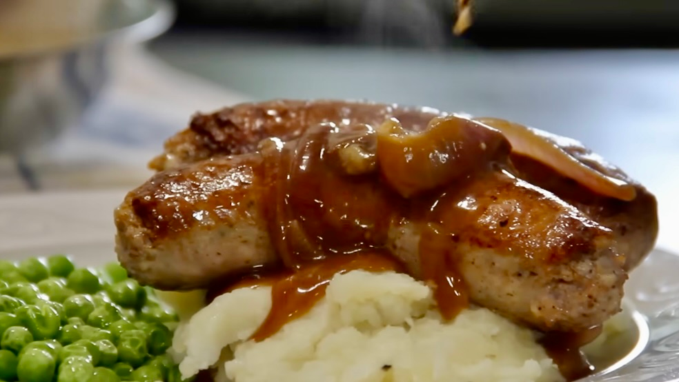 English pork classic - Bangers and Mash 